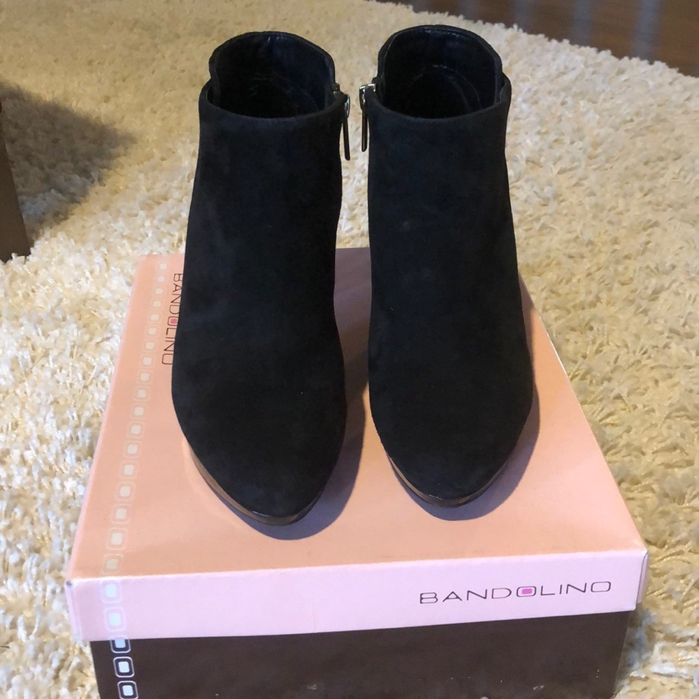 Bandolino black velvet booties
